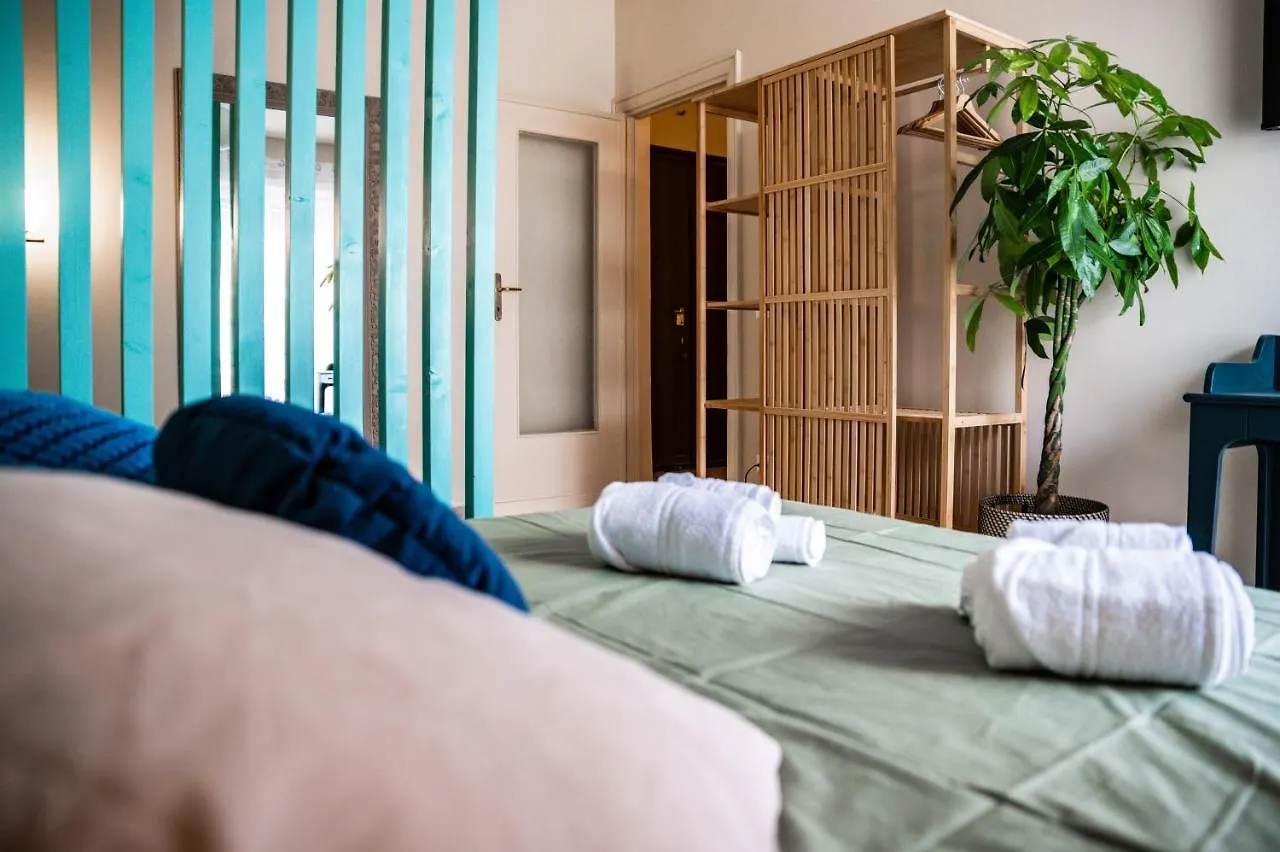 Cozysuites-Vaticancity Rome 0*,  Italy